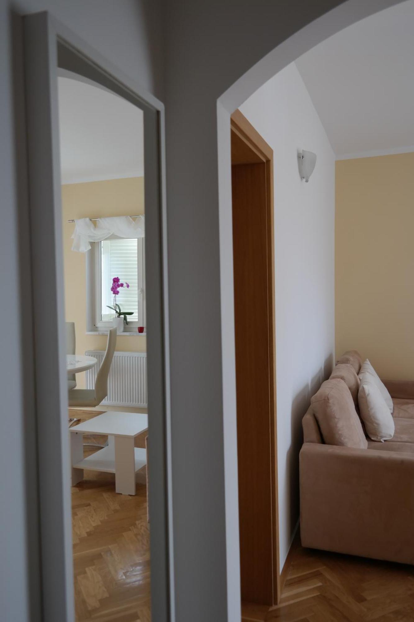 פודסטראנה Apartments Nena מראה חיצוני תמונה