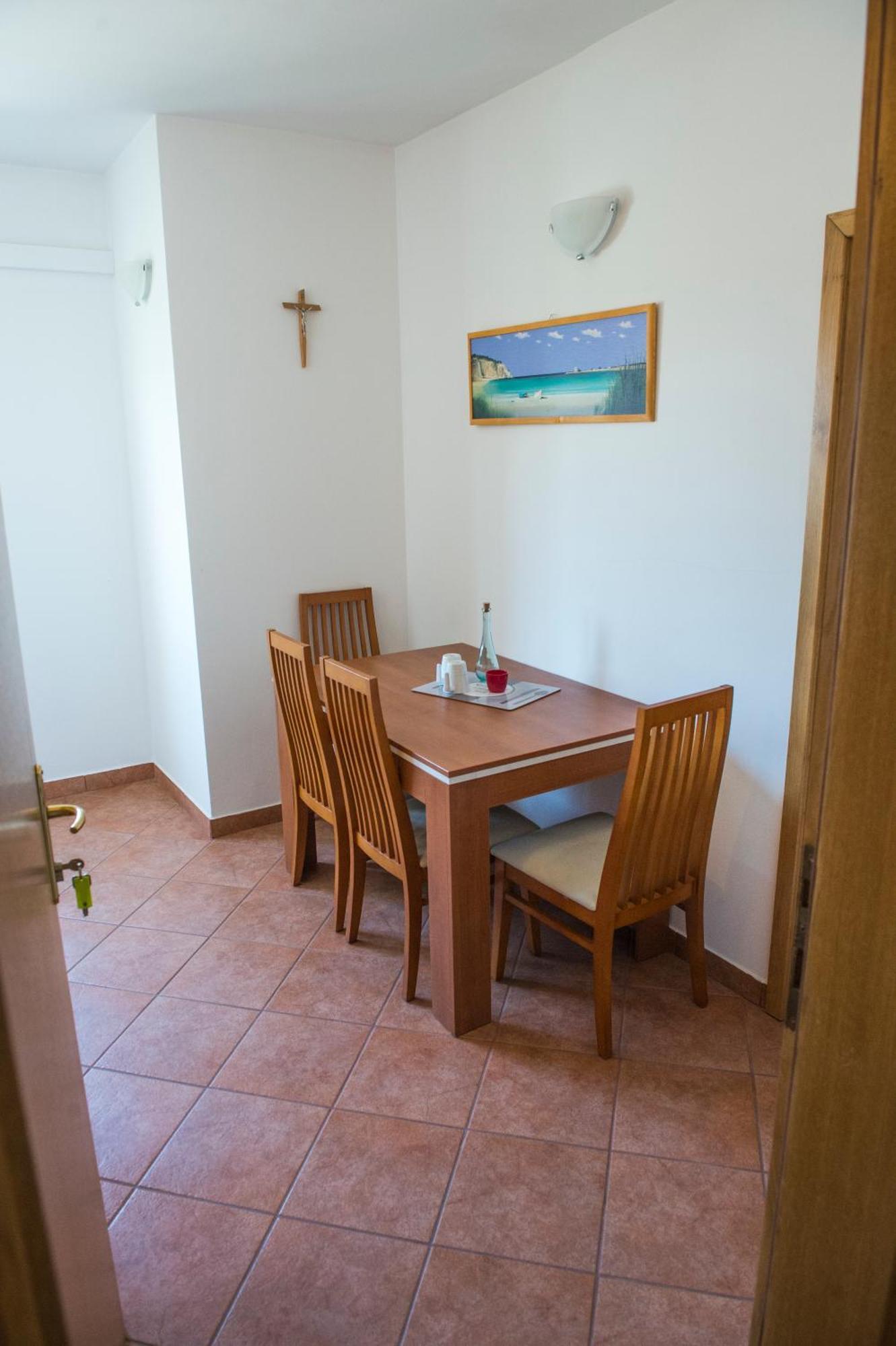 פודסטראנה Apartments Nena מראה חיצוני תמונה