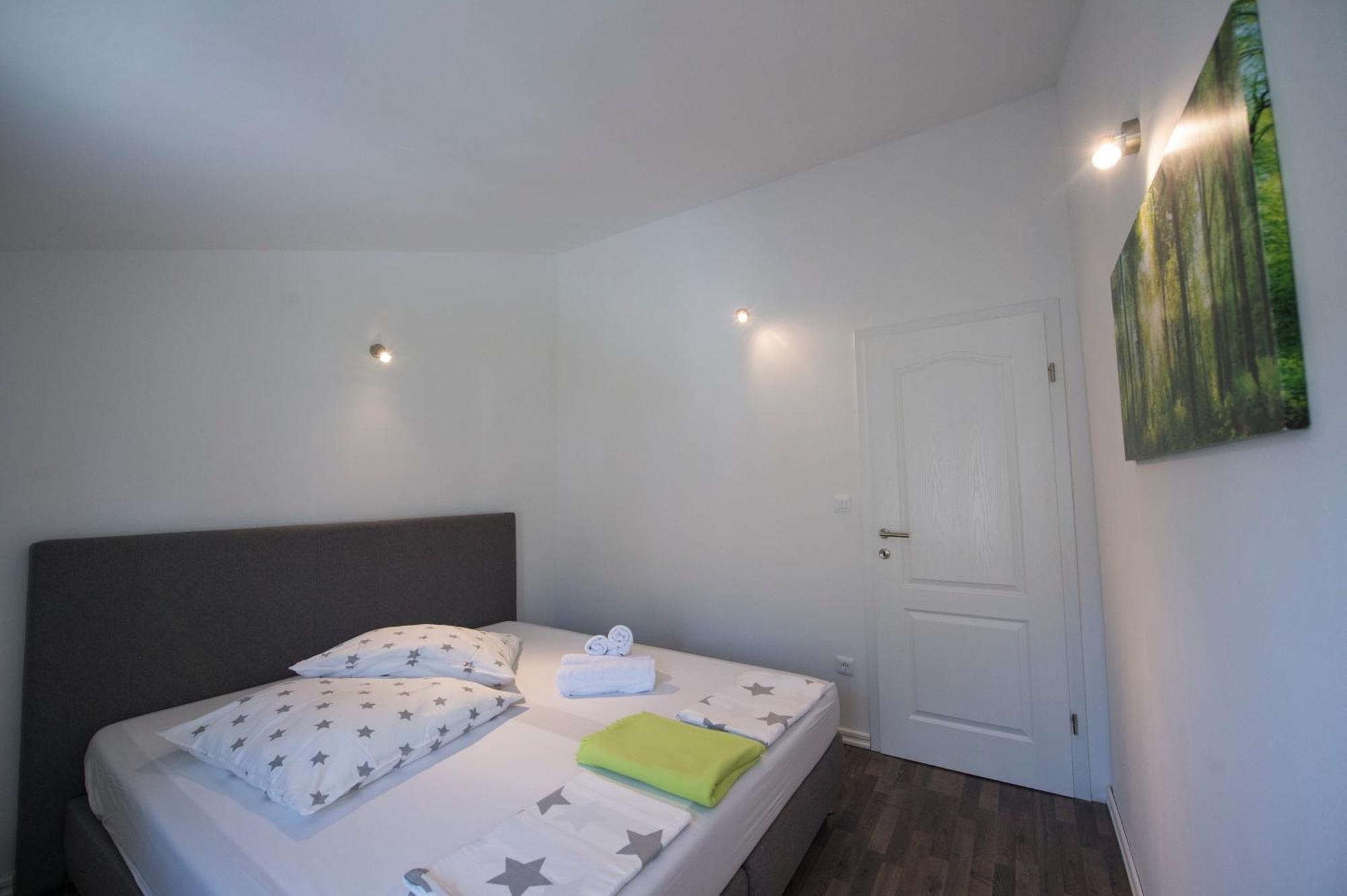 פודסטראנה Apartments Nena מראה חיצוני תמונה