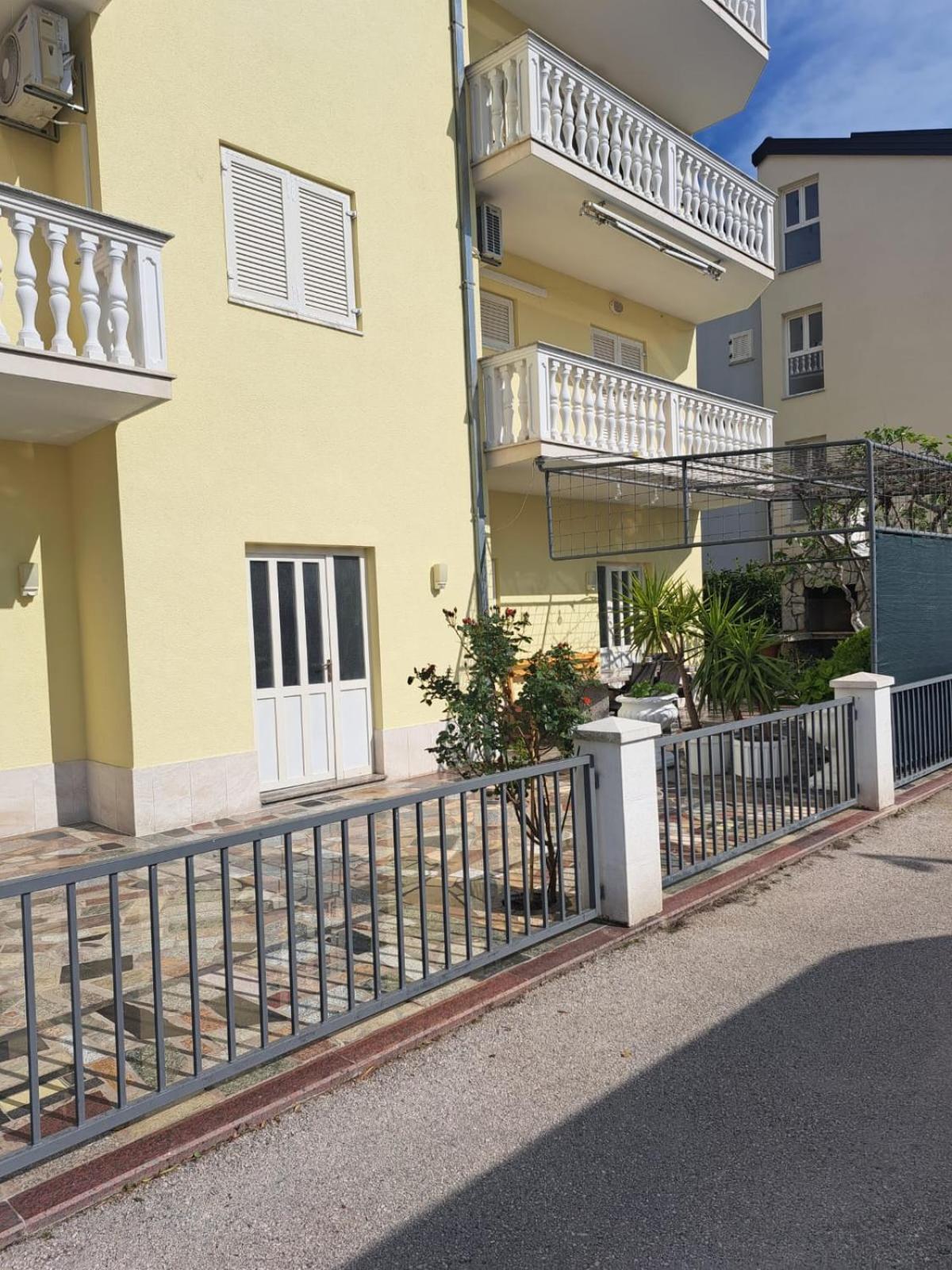 פודסטראנה Apartments Nena מראה חיצוני תמונה