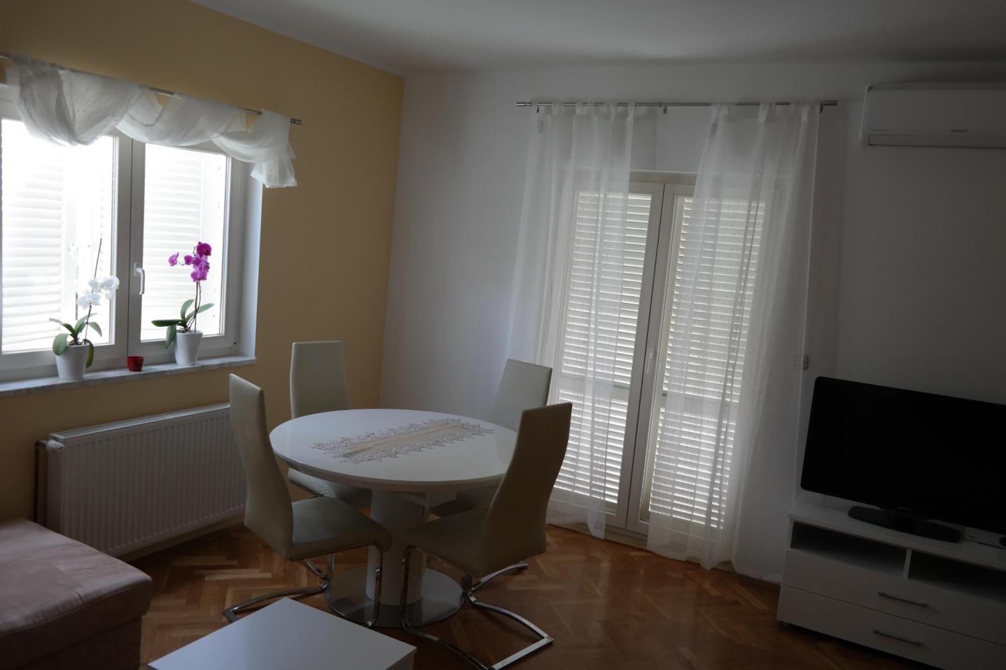 פודסטראנה Apartments Nena מראה חיצוני תמונה