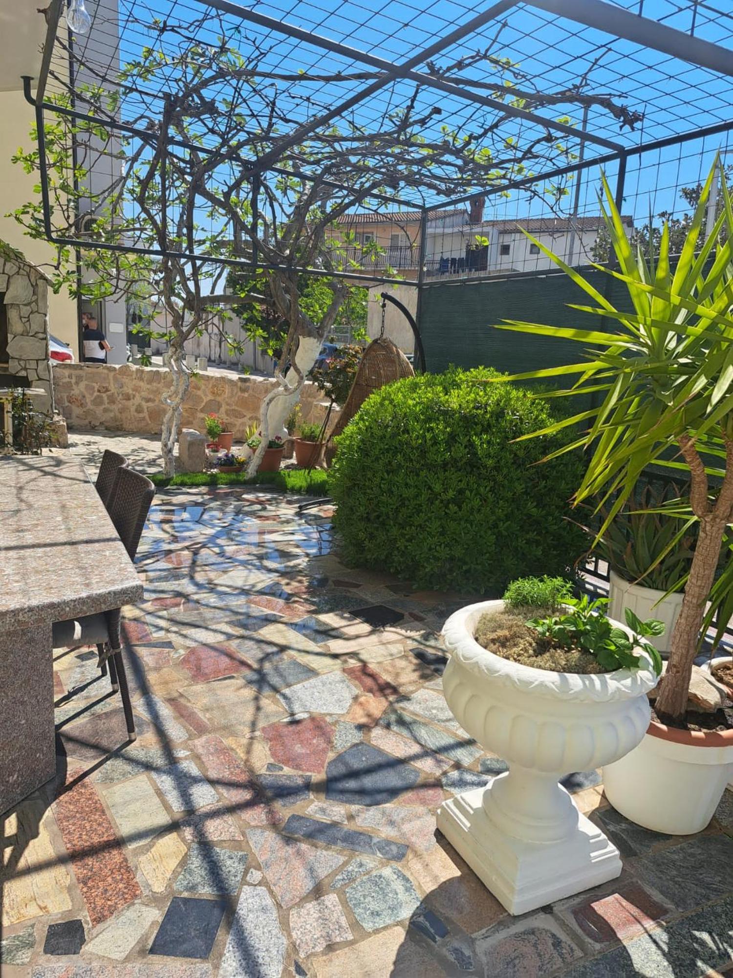 פודסטראנה Apartments Nena מראה חיצוני תמונה